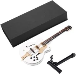 Guitare Miniature Blanc Hilitand, Modèle Instrument 7 Pouces, Avec Support AFrame Réglable, Mini Instrument De Musique, Ornements Guitare Électrique, Cadeau Noël / Anniversaire 19 Guitare Miniature Blanc Hilitand, Modèle Instrument 7 Pouces, Avec Support AFrame Réglable, Mini Instrument De Musique, Ornements Guitare Électrique, Cadeau Noël / Anniversaire -Oui || N/A || pearhead 5107MnQBQL. AC SL1001 1