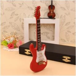 ZAMASS Ornements Musicaux Décoration 14cm Mini Guitare Électrique Modèle Miniature Guitare Réplique Ornements Décoratifs De Noël 9 ZAMASS Ornements Musicaux Décoration 14cm Mini Guitare Électrique Modèle Miniature Guitare Réplique Ornements Décoratifs De Noël -Oui || N/A || pearhead 617kk7uVbPL. AC SL1500 1