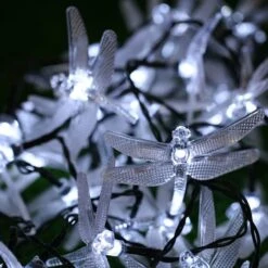 Aolyty Solar Dragonfly String Lights Outdoor, Étanche Solaire Alimenté Fées Lumières, 8 Modes Solaire Décoratif Suspension Lumière Pour Patio Jardin Jardin Décor De Noël (16.4ft 20 LED, Blanc Lumière)