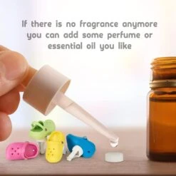 ZJCAHXJ 4 Pack Mignon Chaussure Voiture Air Freshener Vent Clips Avec 4PCS Recharges Solide Parfum Remplacement Pads Voiture Parfum Clip Voiture Intérieur Décor Accessoires Pour Hommes/Femmes, Meilleur Gife Pour Noël, Halloween -Oui || N/A || pearhead 61wh3AgqqUL. AC SL1500