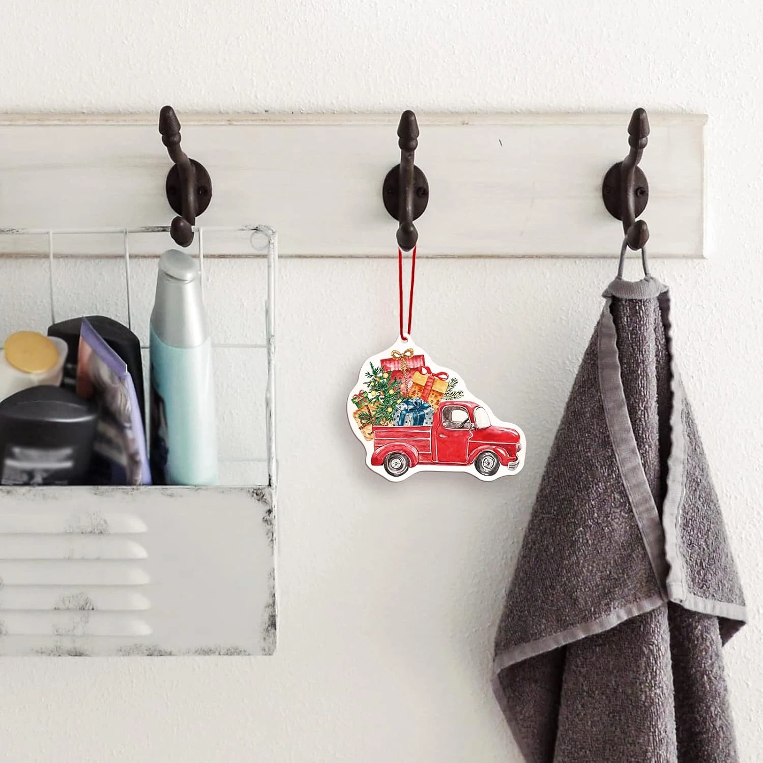 Ornements Suspendus Pour Camions Rouges 6pcs Avec Décorations D'arbres De Noël Parfumées Pour Renifleurs De Glace Doux Noir Pour Femmes Hommes Cadeaux Accessoires De Voiture Merry Christmas Key Chain 6 Pack 8 Ornements Suspendus Pour Camions Rouges 6pcs Avec Décorations D'arbres De Noël Parfumées Pour Renifleurs De Glace Doux Noir Pour Femmes Hommes Cadeaux Accessoires De Voiture Merry Christmas Key Chain 6 Pack - Image 6