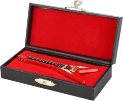 EBTOOLS Guitare Miniature En Bois Avec Stand Et Etui, Mini Instrument De Musical Mini Guitare Mini Miniature Pour Décoration Maison Ornement De Noël -Oui || N/A || pearhead 71L Lod0m8L. AC SL1500