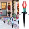 C9 Christmas String Lights Outdoor - 25,7 Pieds 20 Lumières LED Pour Le Chemin De Noël Avec 20 Piquets Connectable étanche Pour Les Allées De Noël Décoration Du Patio, Multicolore
