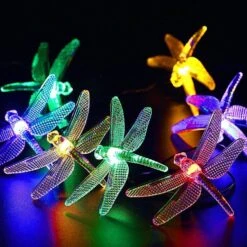 CIAOYE Dragonfly Solar String Lights, 30 LED 21ft 8 Modes Solaire Alimenté Extérieur Imperméable Fée Éclairage Pour Les Arbres De Noël Jardin Patio Clôture Mariage Décor De Fête, Multi Couleur