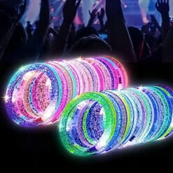 90 Bracelets Lumineux, 6 Bracelets LED Couleur Fournitures De Fête Pour Enfants Et Adultes Glow In The Dark, Bracelets Lumineux Bracelets Néon Pour Concerts Anniversaire Halloween Noël Carnaval De Nuit Événements Mariage