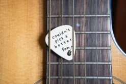 Ptzizi I Impossible De Choisir Un Meilleur Fils, Bijoux De Poussins De Guitare En Acier Inoxydable Pour Guitariste Musicien Garçons Fils Graduation Anniversaire Cadeaux De Noël -Oui || N/A || pearhead 71ztFJ0HiUL. AC SL1500