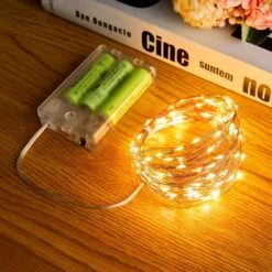 Minetom Fées Lumières Batterie Fonctionnée, 33FT 100 LED Mini Batterie Alimenté Chaîne Lumières Fil De Cuivre Twinkle Lumières Mason Jar Lumières, Étanche Starry Firefly Lumières Pour La Fête De Noël Décor