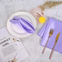 Serviettes Satin Lavande 40 Pcs Violet Satin Serviettes En Tissu Carré 17" Doux Lisse Serviettes De Table Serviettes Lavables Serviettes En Tissu Pour Mariages Fêtes Dîner De Noël Thanksgiving Noël (Lavender) -Oui || N/A || pearhead 815eytLHvOL. AC SL1500