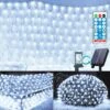 .5ft X 5ft Solaire Net Lumières, Extérieur Mesh Lumières 240LED Étanche 8 Mode Avec Télécommande 2 Alimentation Chaîne Lumières Branchez Pour Bushes Arbres Jardin Mur Patio De Noël Intérieur Décor (Cool White)