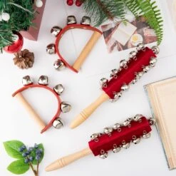 AnyDesign 4 Pack Main De Noël Jingle Bells Cloche En Bois Avec Poignée Main Sleigh Bells Main Poche Bell Rattles Instrument De Musique Jouet Cadeau École Bureau Anneau Pour L'éducation Party Favors, Rouge -Oui || N/A || pearhead 81RAqL4g54L. AC SL1500