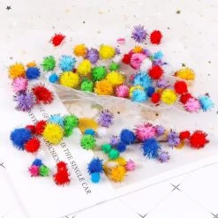 Harapu Assorti Taille Petite Boules Étincelles, Tinsel Pom Poms Boules De Manchette Paillettes Pompons Pour Chat Chatons Arts Artisanat Jouets DIY Noël, 100 Pcs -Oui || N/A || pearhead 81jcRBbypjL. AC SL1500