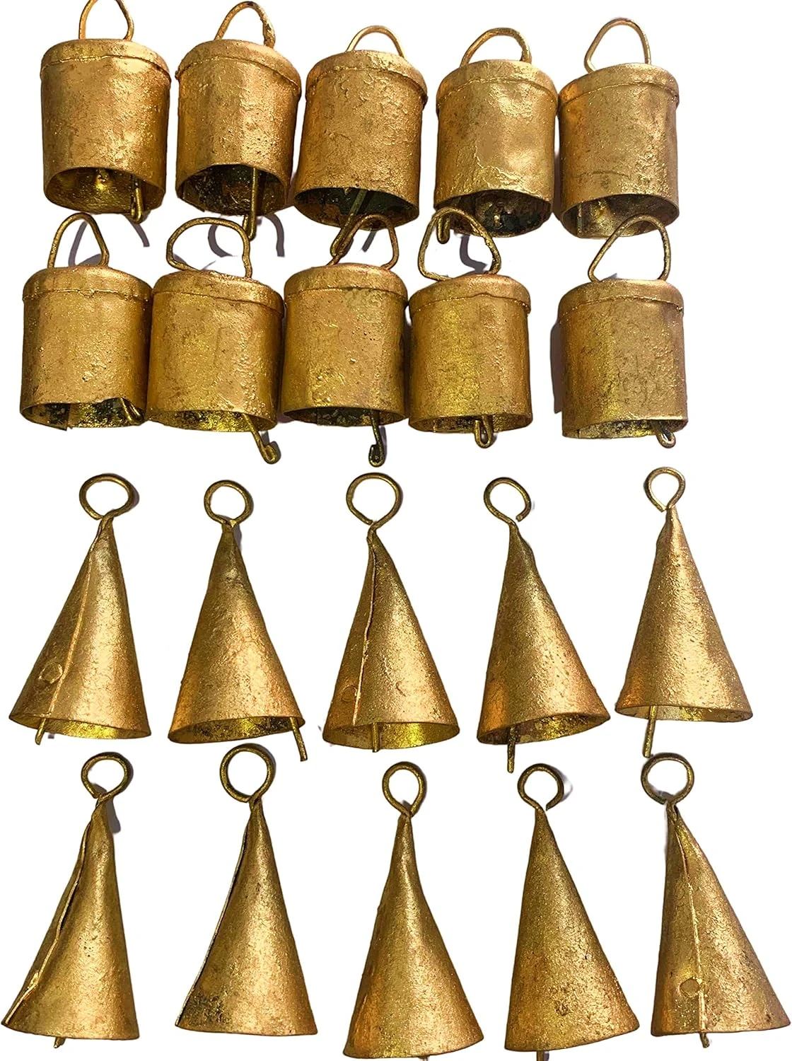 DIYANA IMPEX Cloches D'étain Indien Vintage Chime Rustique Jingle De Vache Cloches D'arbre De Noël Artisanat De Décoration Lot 20 Pc ( Or ) 3 DIYANA IMPEX Cloches D'étain Indien Vintage Chime Rustique Jingle De Vache Cloches D'arbre De Noël Artisanat De Décoration Lot 20 Pc ( Or )